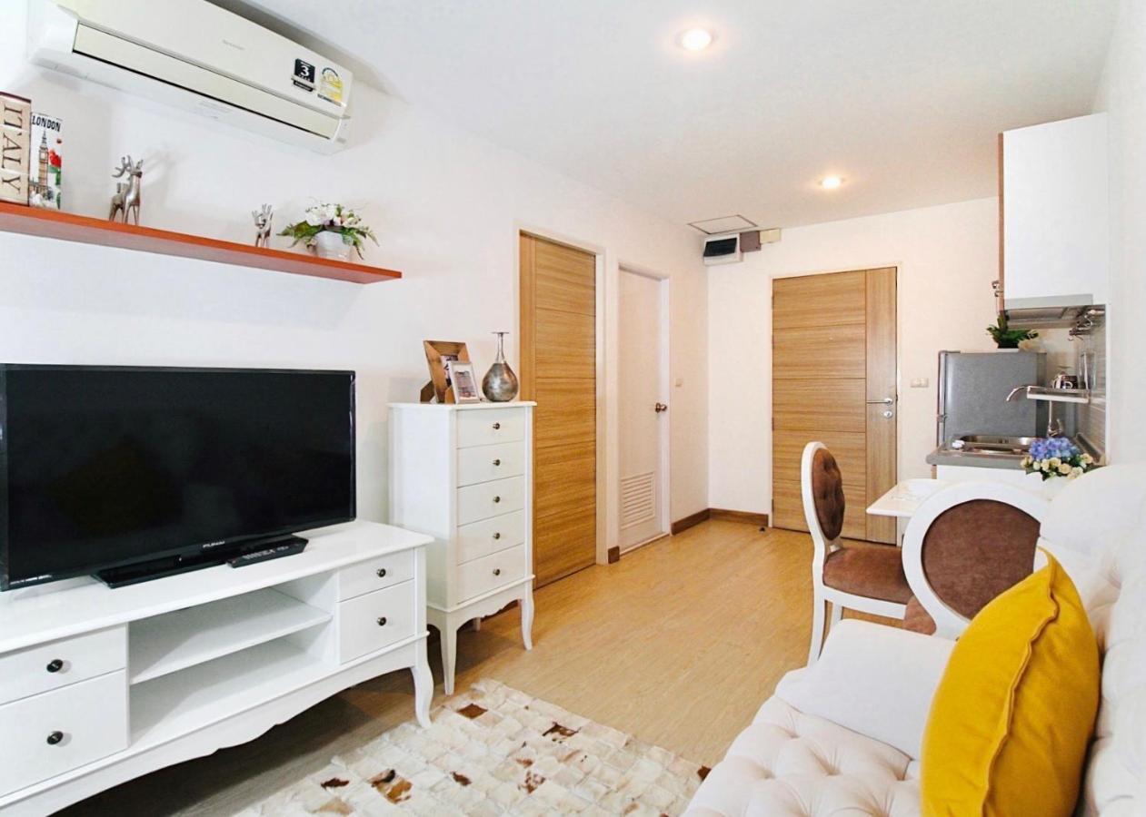 Town Sukhumvit 71 Apartment Bangkok Bagian luar foto