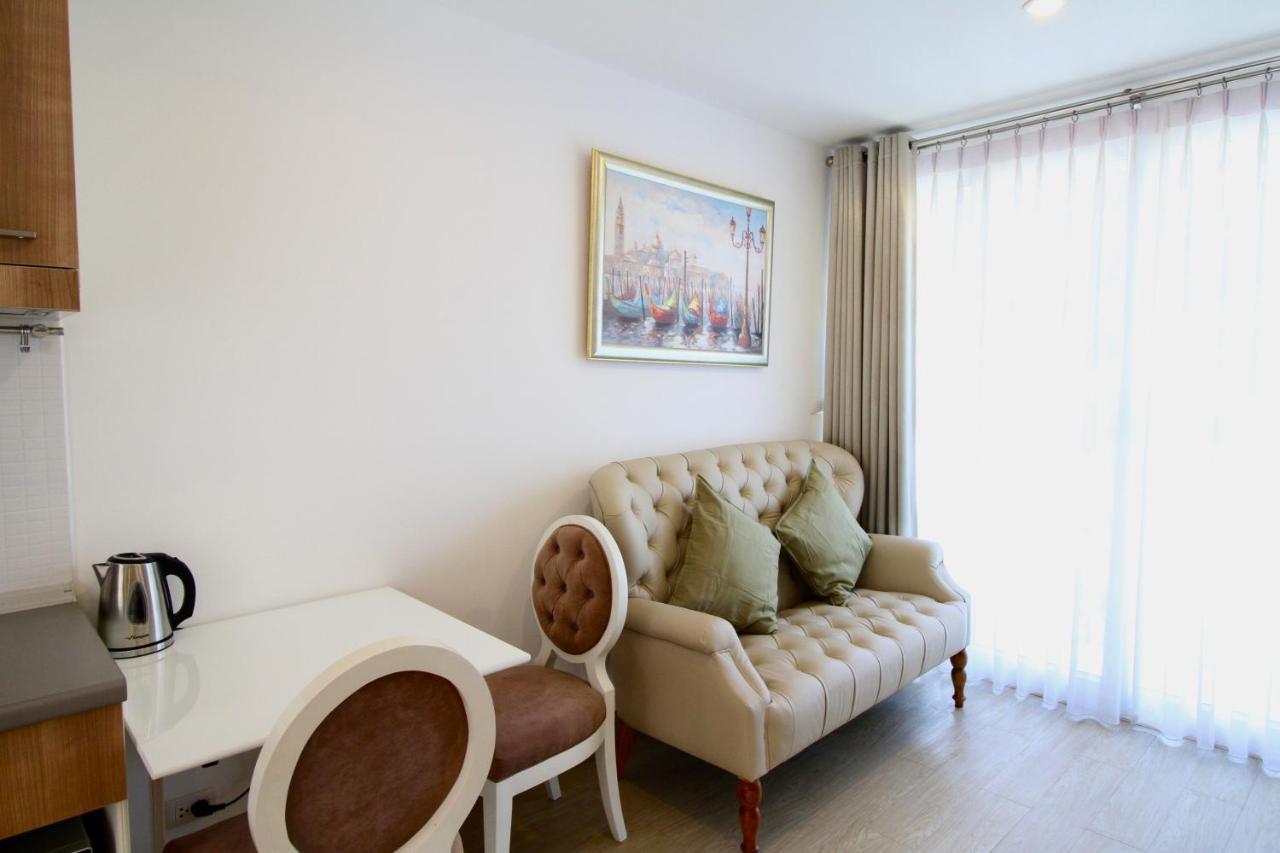 Town Sukhumvit 71 Apartment Bangkok Bagian luar foto