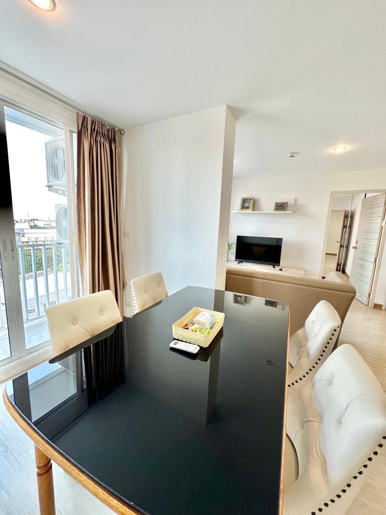 Town Sukhumvit 71 Apartment Bangkok Bagian luar foto